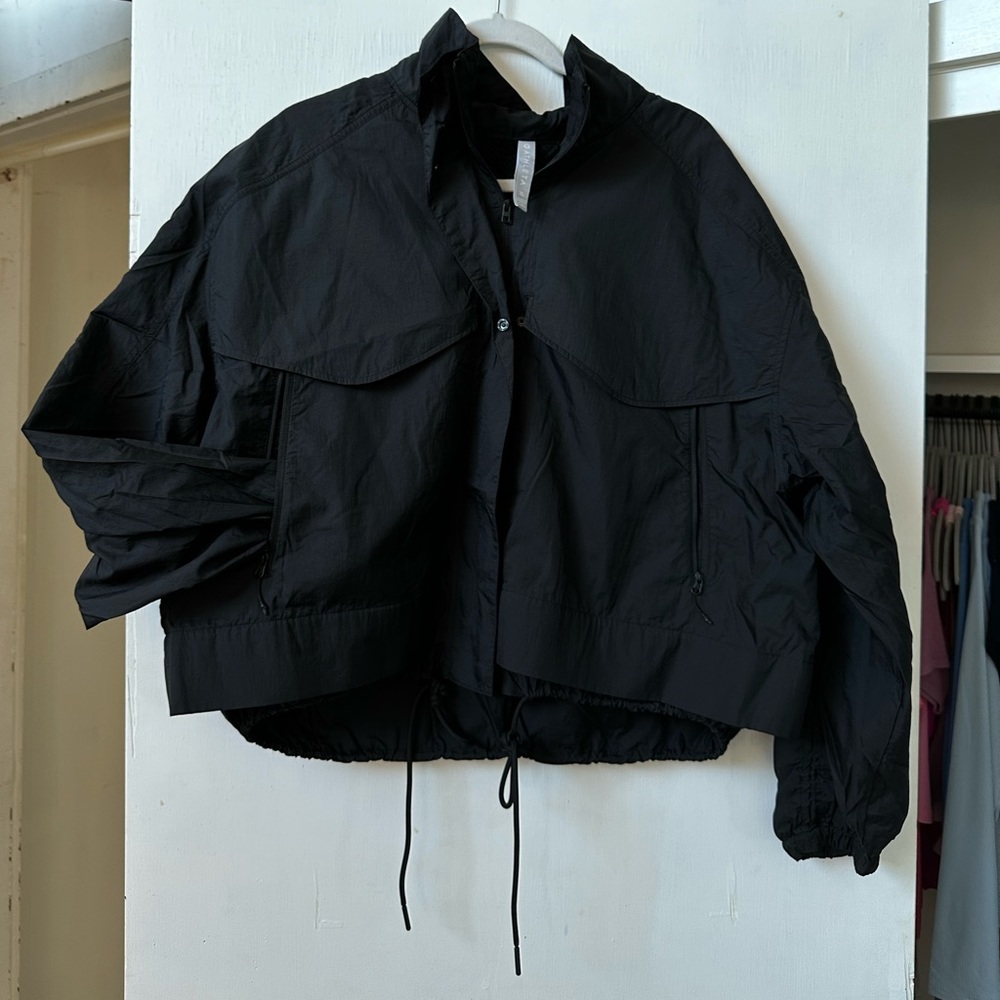 Athleta cropped windbreaker